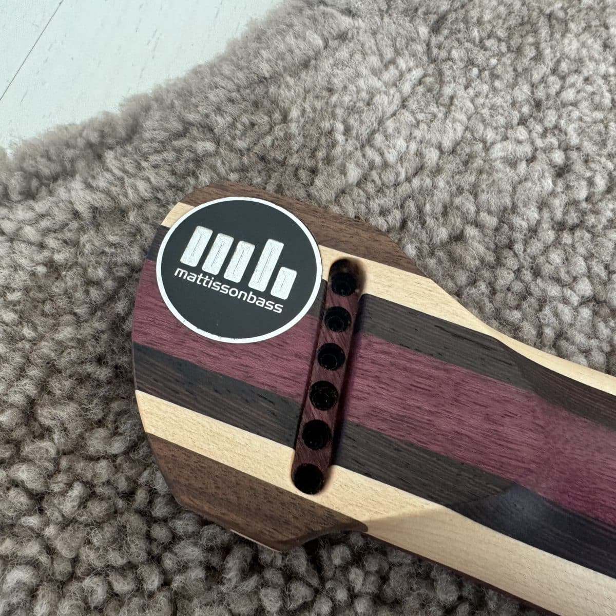 mattisson headless bass 2